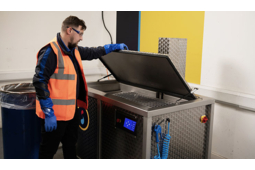 Sonickleen, une machine de nettoyage par ultrason pour pièces mécaniques de toutes formes
