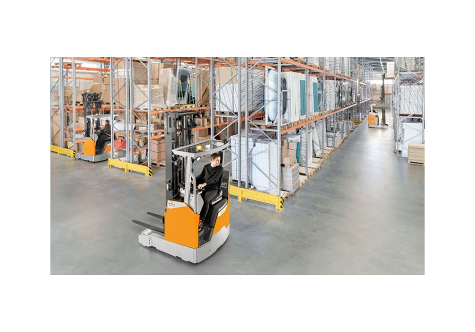 STILL présente le chariot à mât rétractable FXR 14C-16C