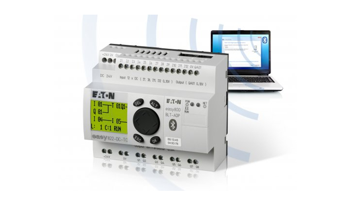 Module logique easy800 d'Eaton avec adaptateur Bluetooth