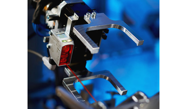 Sensopart présente son nouveau capteur de mesure de distance en triangulation, le FT 55-RLAM
