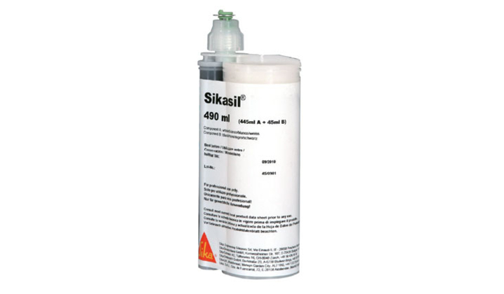 Colle-mastic autonivelante pour assemblage industriel