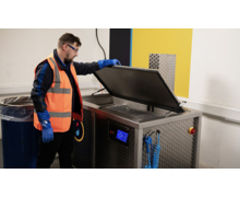Sonickleen, une machine de nettoyage par ultrason pour pièces mécaniques de toutes formes