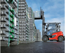 Grâce au biocarburant, Fenwick-Linde propose une alternative énergétique au diesel 100% renouvelable